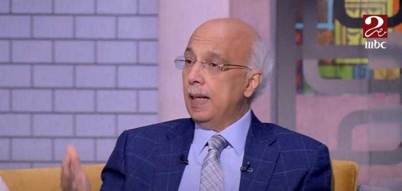 طبيب يُحذر من تناول الفيتامينات: قد تتحول إلى مادة سامة بالجسم - فيديو