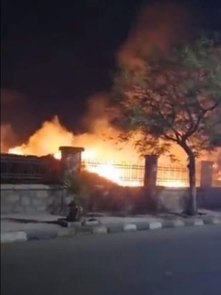 حريق بمحيط معبد الكرنك