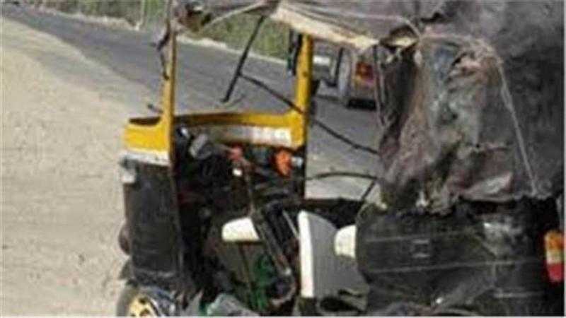 4 مصابين في انقلاب توك توك بالعياط