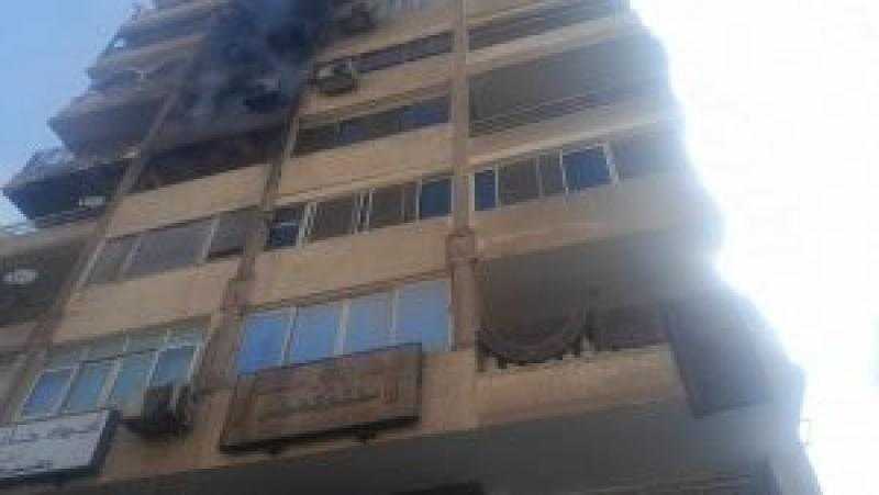 حريق يلتهم طابقين ويسفر عن إصابة شخصين بمدينة نصر.. صور