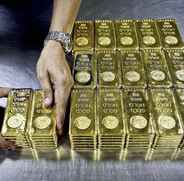 اقتناء المعدن الأصفر