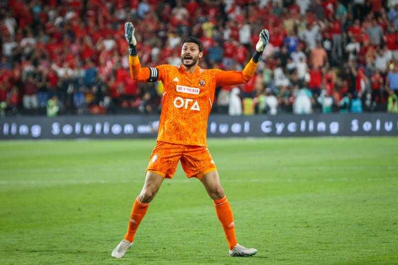 بركات يتغنى بالشناوي.. ويتوقع نجاح تجربة علي ماهر مع المصري