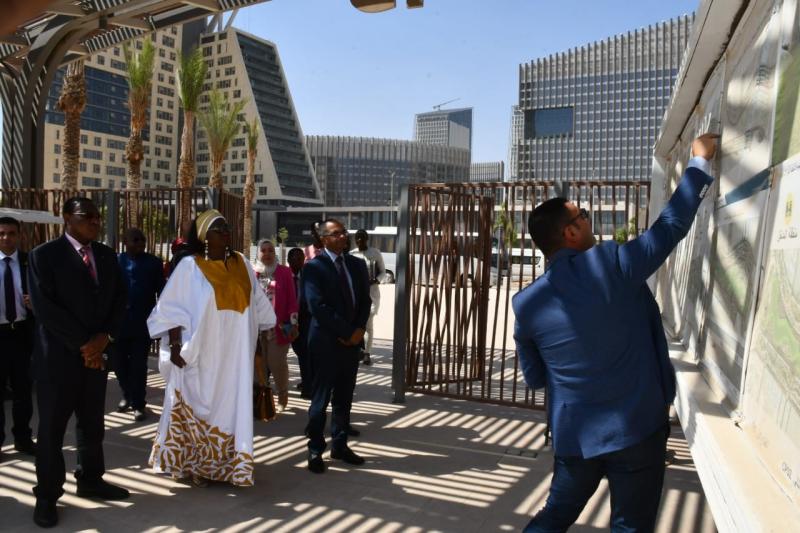 وزيرة الإسكان الكاميرونية تزُور العاصمة الإدارية الجديدة