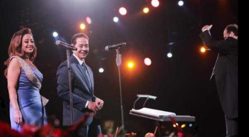 شاهد.. مدحت صالح وريهام عبد الحكيم يخطفان الأنظار في مهرجان العلمين