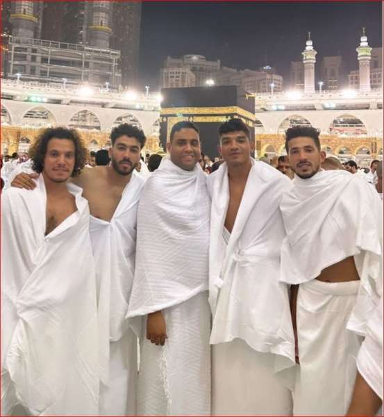 لاعبي الزمالك في مناسك العمرة 