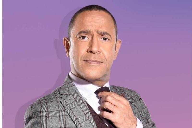 أشرف عبد الباقي: أنا في البيت راجل و 4 ستات