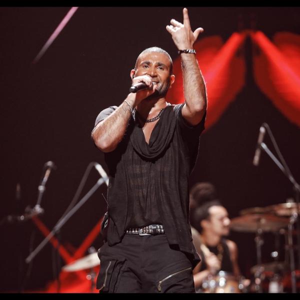 بالغناء والرقص.. أحمد سعد يشعل حفل مهرجان العلمين