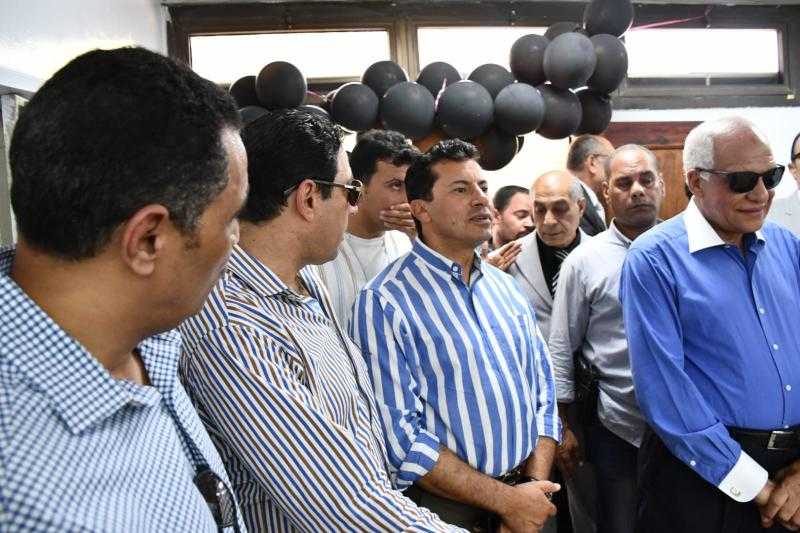 وزير الرياضة يفتتح النادي الصحي وملعب الإسكواش بنادي الشرقية للدخان