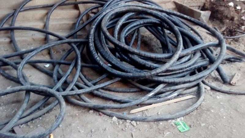 تحذير هام من «الكهرباء» للمواطنين عن الكابلات المكشوفة.. تفاصيل