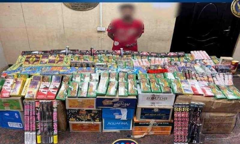 حبس 3 أشخاص بتهمة تصنيع الألعاب النارية وترويجها بالفيوم