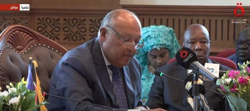 شكري يدعو لوضع مقترحات لمواجهة الأزمة الإنسانية الطاحنة بالسودان