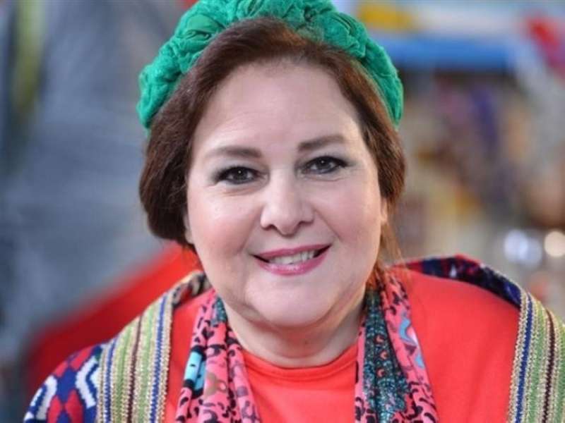 دلال عبد العزيز 