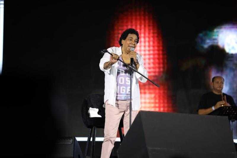 محمد منير: «مصر دائما منارة الابداع وعاصمة الثقافة والفن»