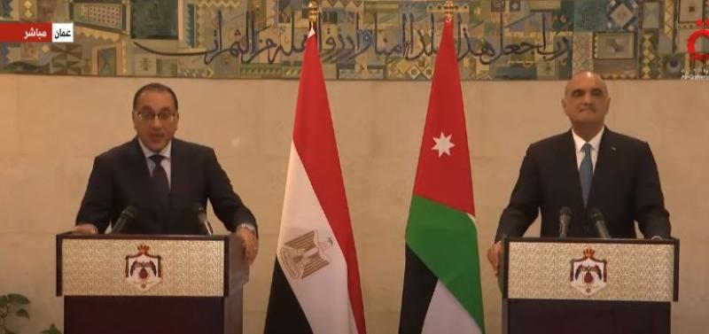 رئيس الوزراء: نسعى لتقوية وسائل النقل بين مصر والأردن