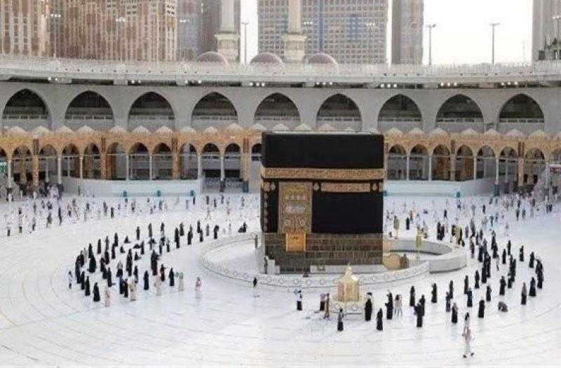 السعودية.. نداء عاجل من وزارة الحج لـ المعتمرين بسبب الحر الشديد