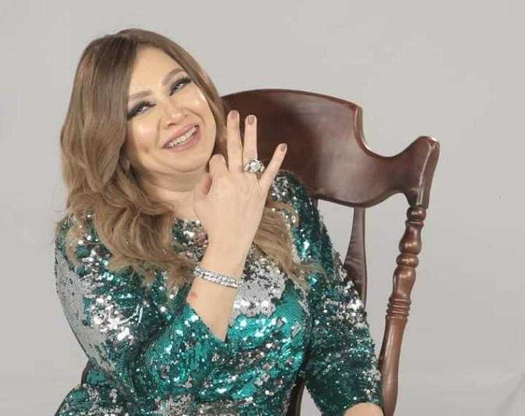 إنتصار: «مفيش جواز .. البنات خرجت تشتغل والرجالة قاعدة على القهاوي»