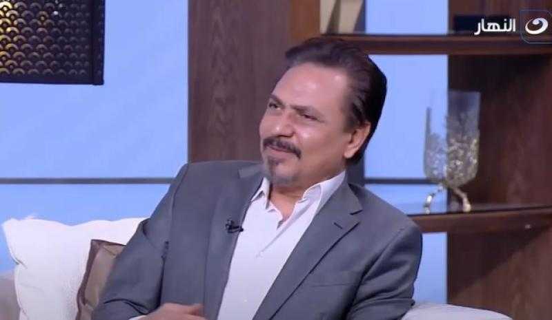 محمد رياض: «أنا ومراتي أصدقاء ولما بتعاكس مش بقولها»