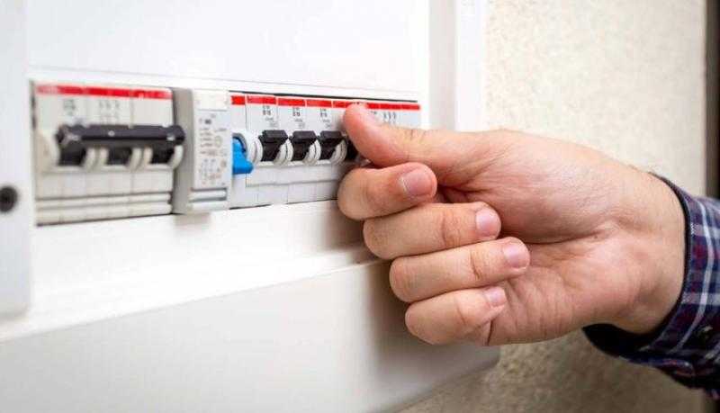 كيف تحافظ على الأجهزة المنزلية من التلف عند انقطاع الكهرباء؟ - فيديو