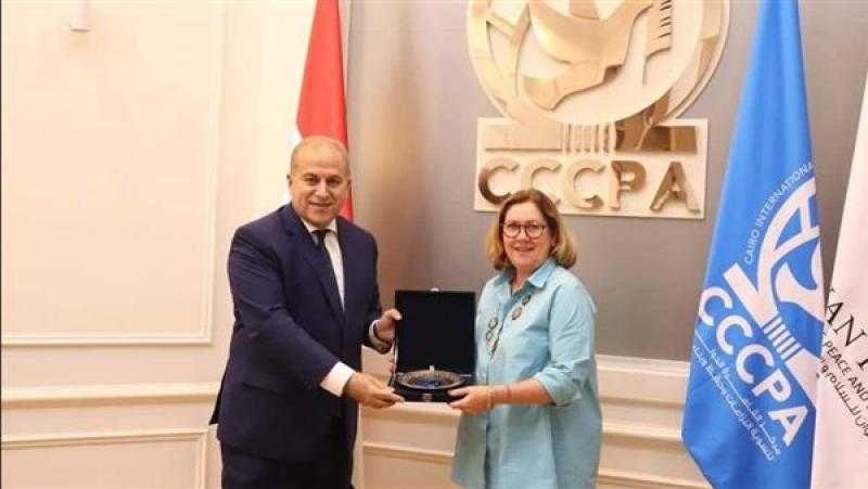 مدير عام القوة متعددة الجنسيات تعرب عن تقديرها لدور مصر في دعم السلام والاستقرار إقليميا ودوليا