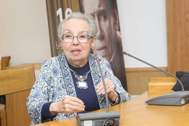 نهى برادة: الديكور في الدراما واقعي.. وفي المسرح خيالي