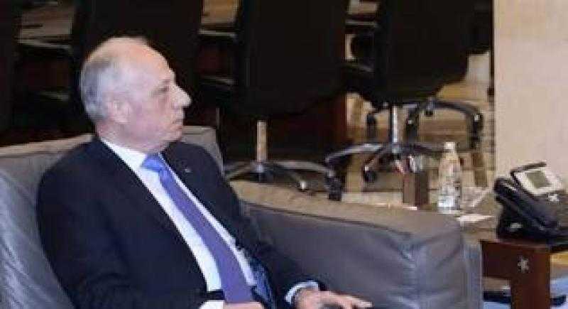 تفاصيل محاولة اغتيال وزير الدفاع اللبناني.. فيديو