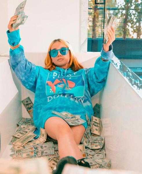 حقيقة وفاة مغنية الراب تاي ليل