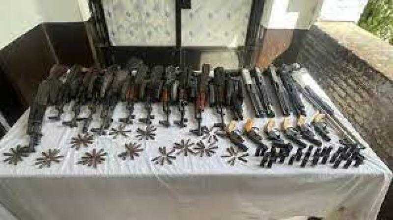 حملة أمنية بأسيوط لضبط الخارجين عن القانون