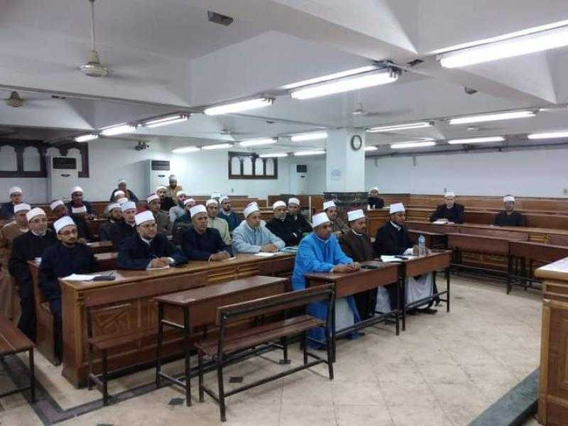 انطلاق فعاليات الدورة التخصصية للأئمة والمفتشين بمسجد النور بالعباسية