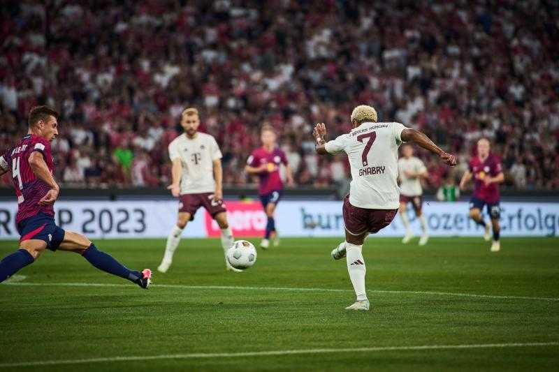 لايبزيج يتقدم بهدفين على بايرن ميونخ في الشوط الأول