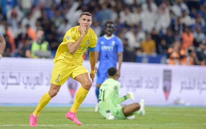 رونالدو يقود النصر لفوز مثير على أهلي جدة 4-3 بالدوري السعودي