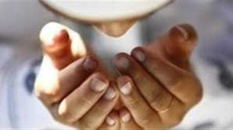 الإفتاء توضح حكم رفع اليدين بالدعاء أثناء خطبة الجمعة