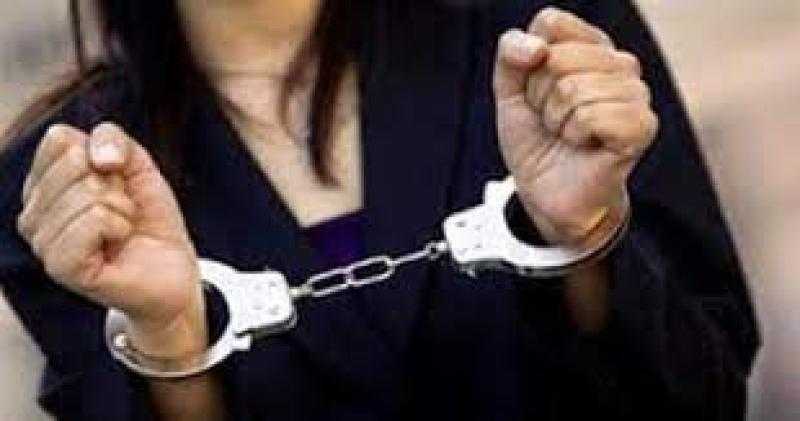 بـ«المغافلة».. القبض على سيدتين بتهمة سرقة المشغولات الذهبية بأسوان