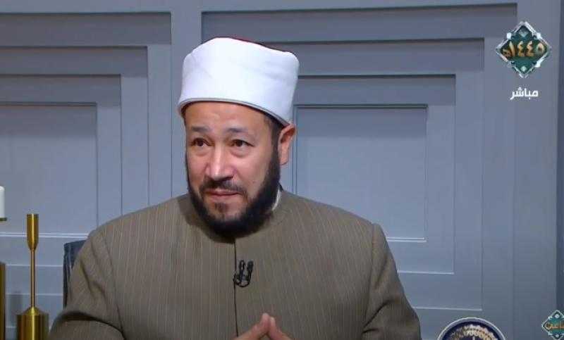 أمين الفتوى: الصلاة دون استحضار النية «باطلة»  - فيديو