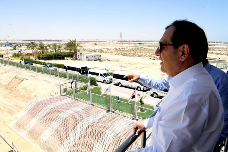ميناء الحمراء البترولي.. معلومات هامة عن أهم محاور تحويل مصر لمركز إقليمي للطاقة