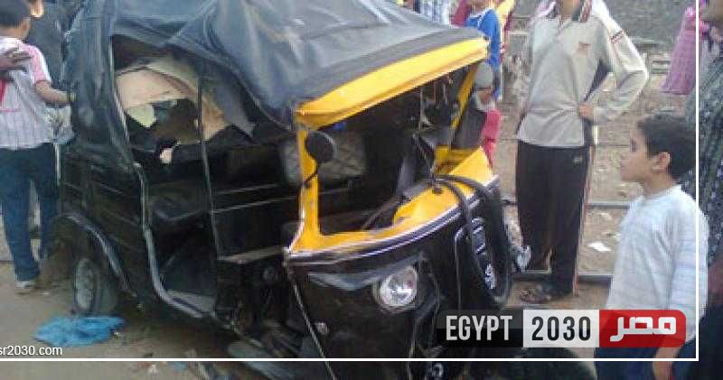 إصابة شخصين في حادث انقلاب «توك توك» بالفيوم