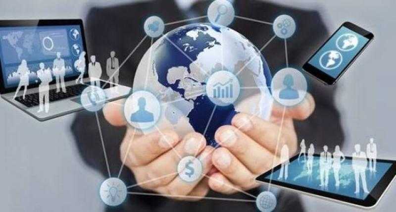 أسامة السعيد: حسم الصراعات بالنزال يعيد ماسك وزوكربيرج للعصور الوسطى.. فيديو