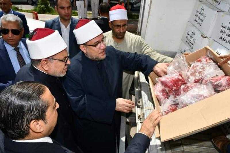 الأوقاف: توزيع 2 طن من لحوم صكوك الأضاحي بمطروح وفرش عدة مساجد