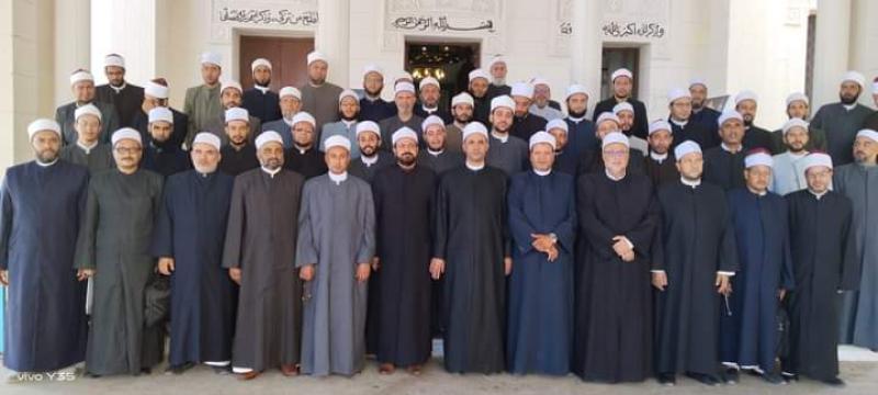 رئيس القطاع الديني وعدد من قيادات الدعوة