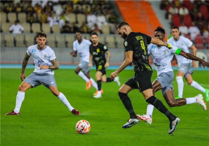 اتحاد جدة ضد الطائي
