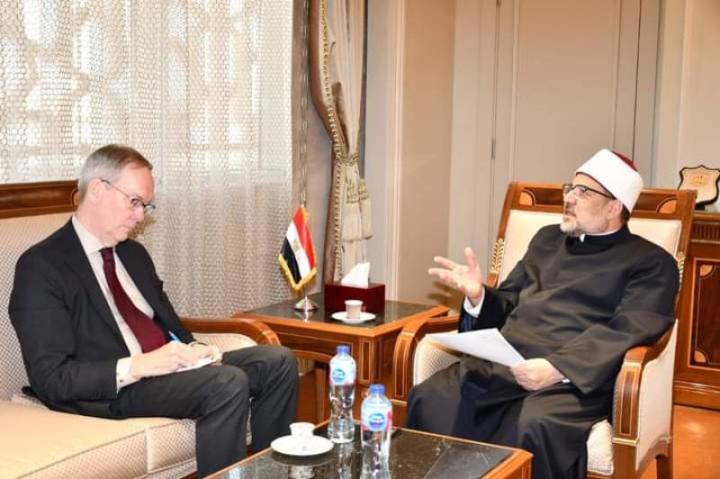 وزير الأوقاف والسفير السويدي 
