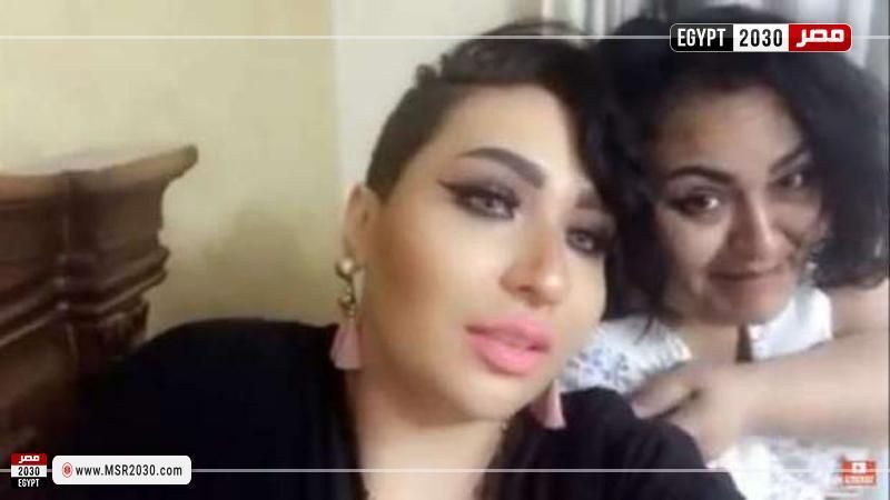 شيري هانم وابنتها زمردة 