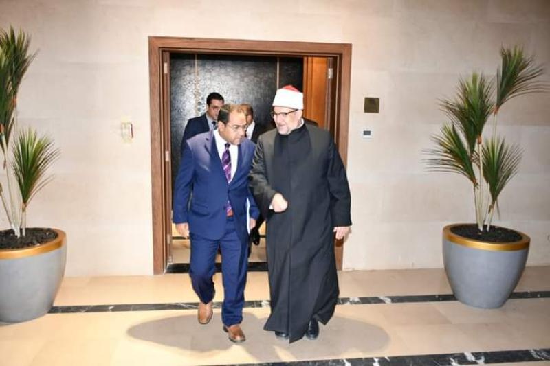 وزير الأوقاف ورئيس الجهاز المركزي للتنظيم والإدارة 