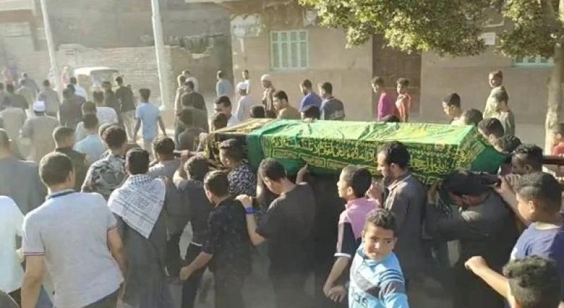 دفن شقيقين لقيا مصرعهما في حفرة أثناء التنقيب عن الآثار بسوهاج