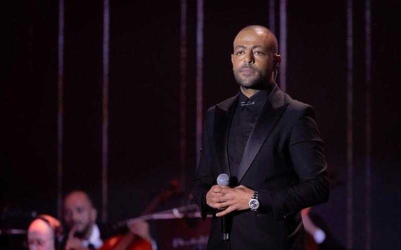 تامر عاشور في صدارة التريند بعد تألقه في حفل «ليلة الدموع»