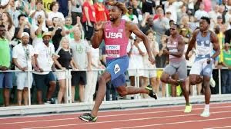 لايلز يتوج بذهبية سباق 200 متر في بطولة العالم لألعاب القوى