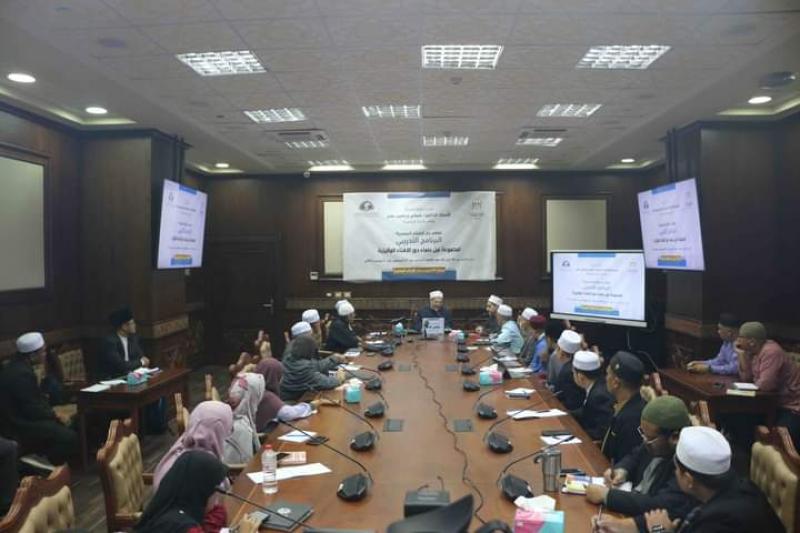 مفتي الجمهورية خلال افتتاح الدورة 
