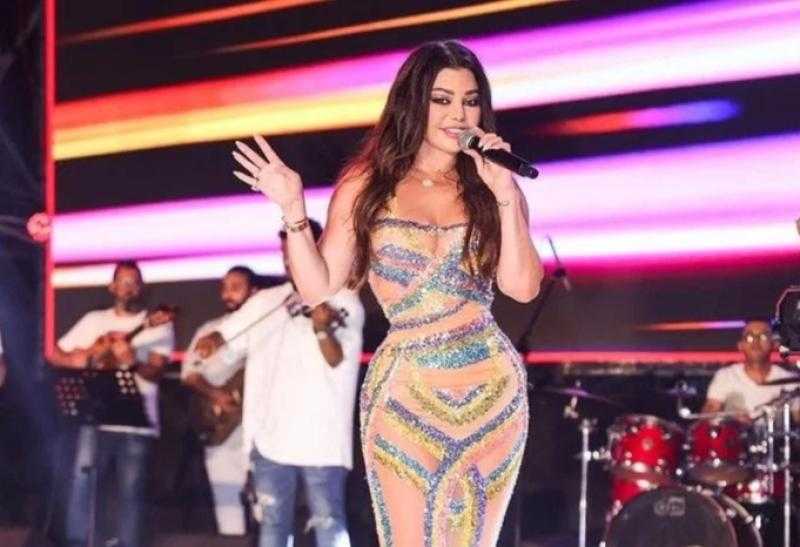 117 ألف جنيه سعر فستان هيفاء وهبي في حفلها بكفر الشيخ