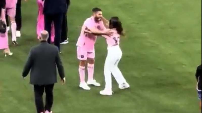 زوجة ميسي وجوردي ألبا