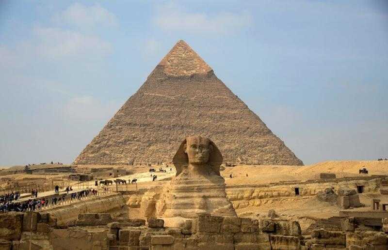 خبير سياحي: مصر القبلة السياحية لمشاهير العالم ومحط أنظارهم.. «فيديو»