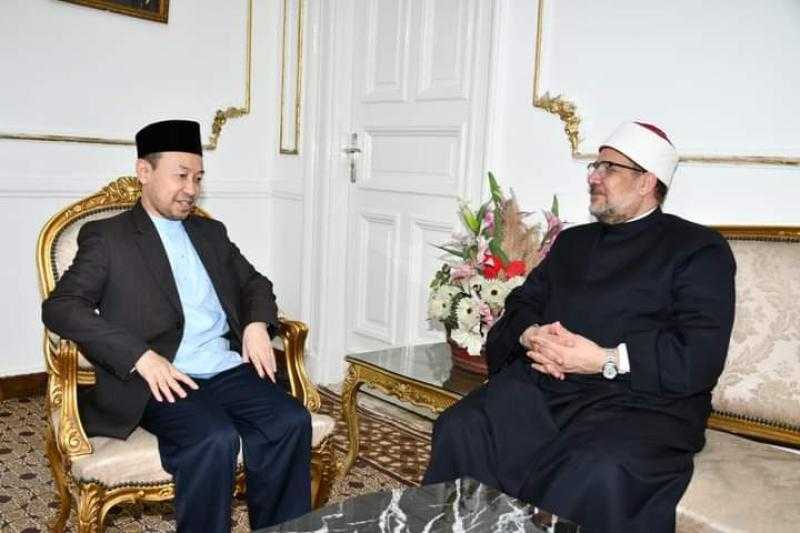 وزير الأوقاف يستقبل المفتي الفيدرالي لماليزيا